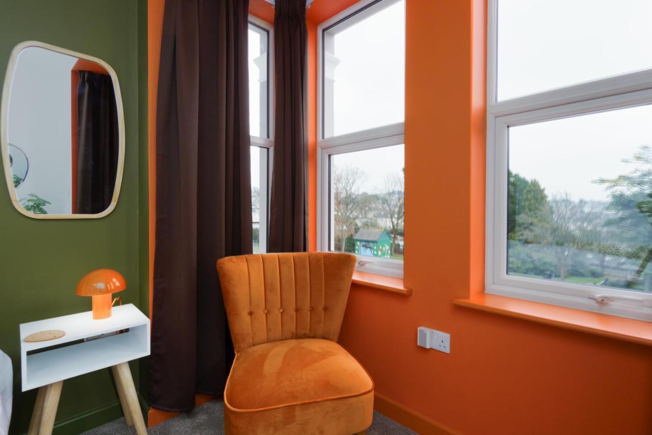 Apartment Two - Private Car Park, Comfortable And Well Equipped - By Ocean City Retreats Plymouth Exterior photo